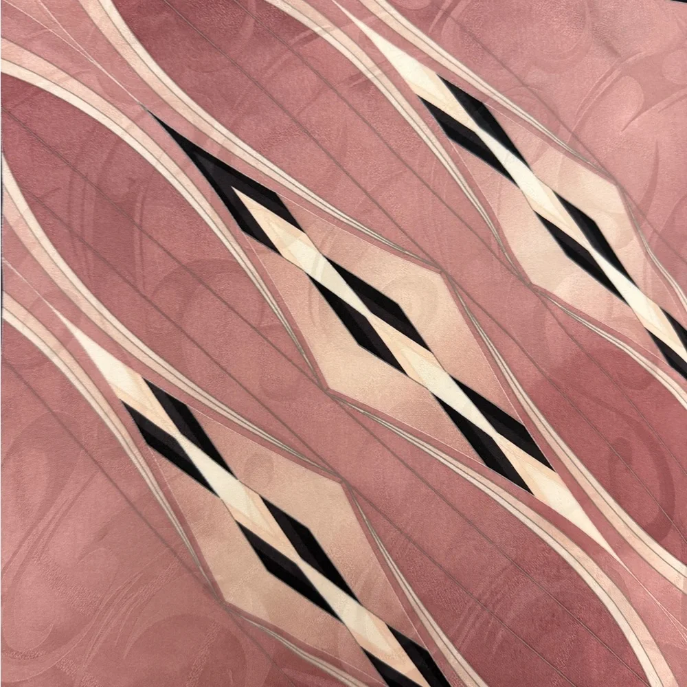 Geometric Pattern Silk Pocket Square - Picture 3 of 9